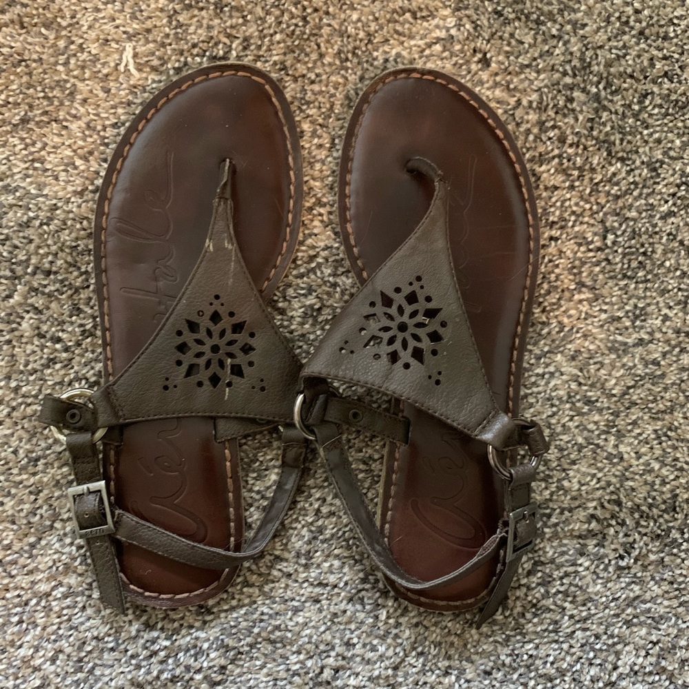 Aeropostale Sandals